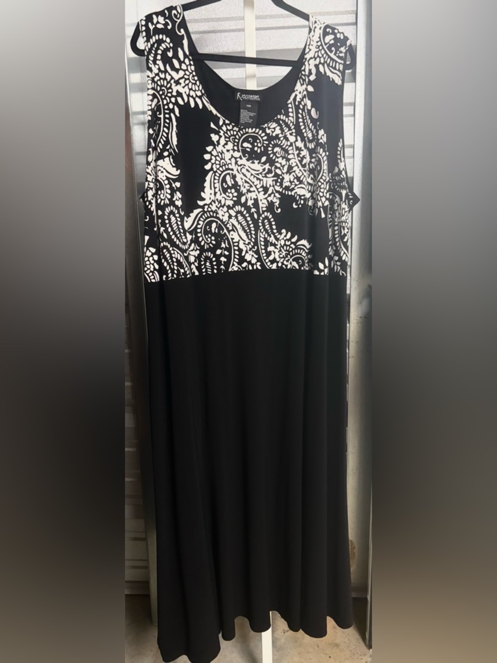 Black and white plus size dress